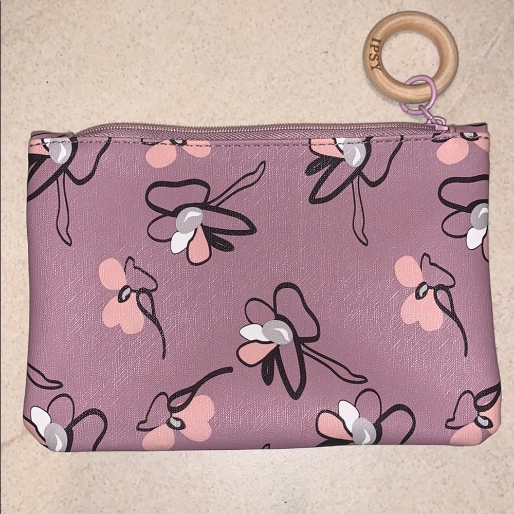 Ipsy makeup bag